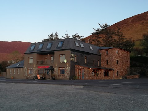 Caitins Pub and Accomodation