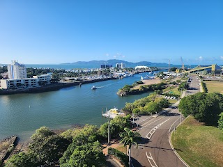 Oaks Townsville Metropole Hotel