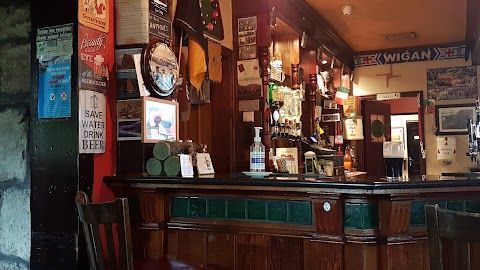 The Hooker Bar (Tigh Mhichael Jack)