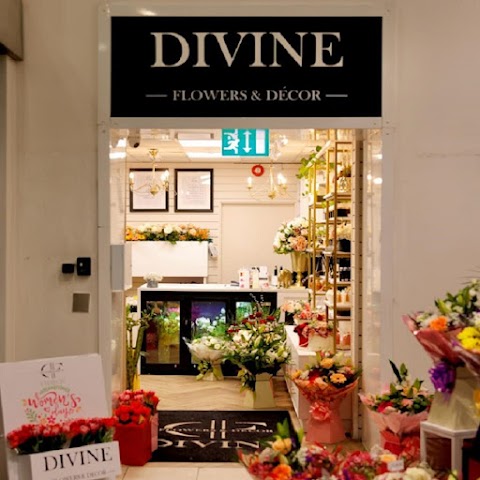 Divine Flowers & Decor