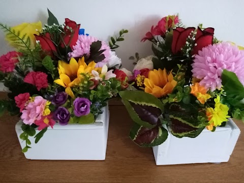 ed,s handmade flower arrangements