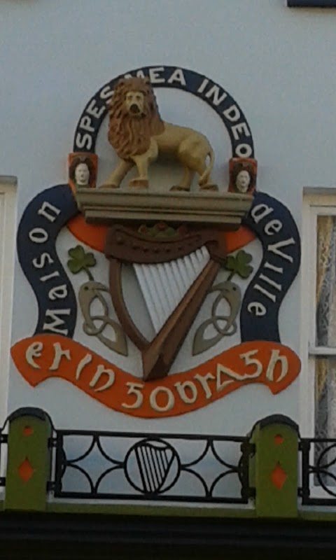 Harp And Lion