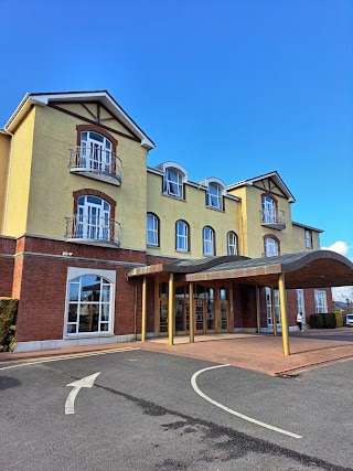 Woodlands Hotel & Leisure Centre