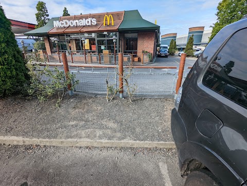 Kilmartin N6 Service Station