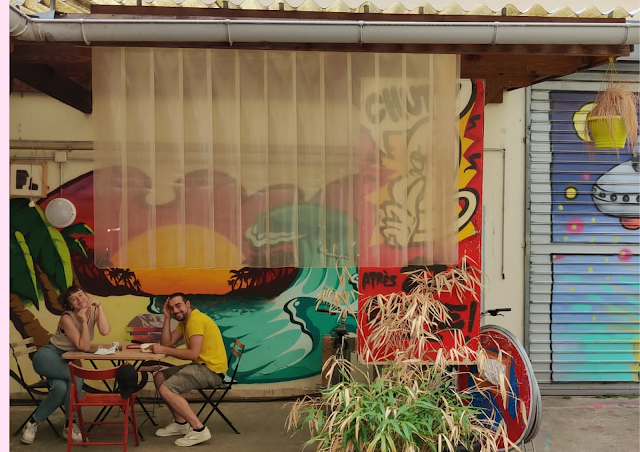 Le Flâneur bar & café