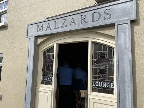 Malzards Bar And Pub