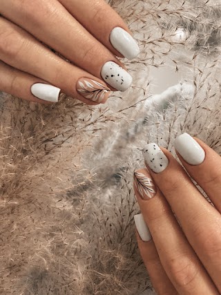 NESSY NAILS BY AGNIESZKA KUŹNIAR