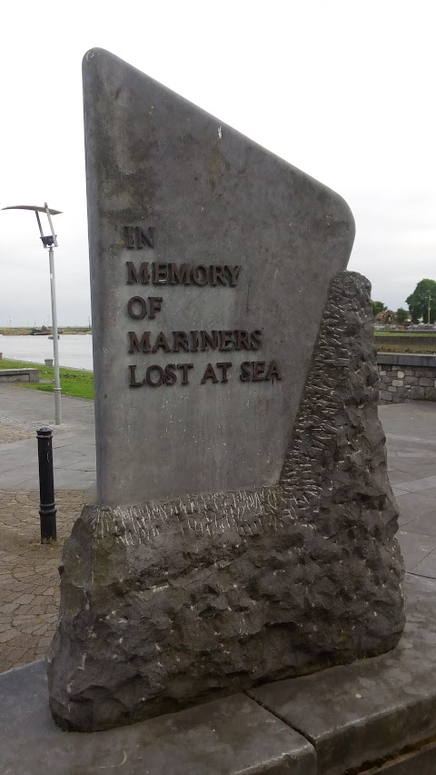 Memorial stone (tribute to genova)