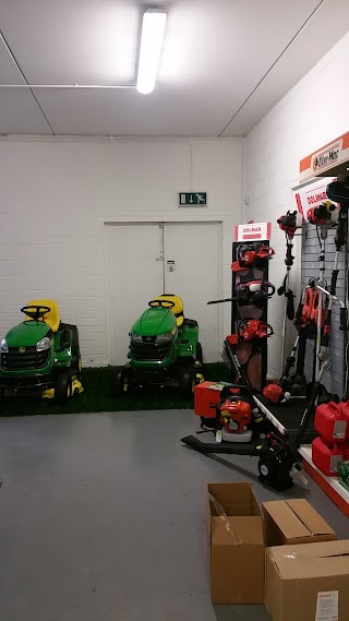 Lowry Lawnmowers