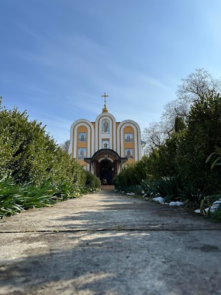 Свято-Михайлівський Угорницький монастир УПЦ