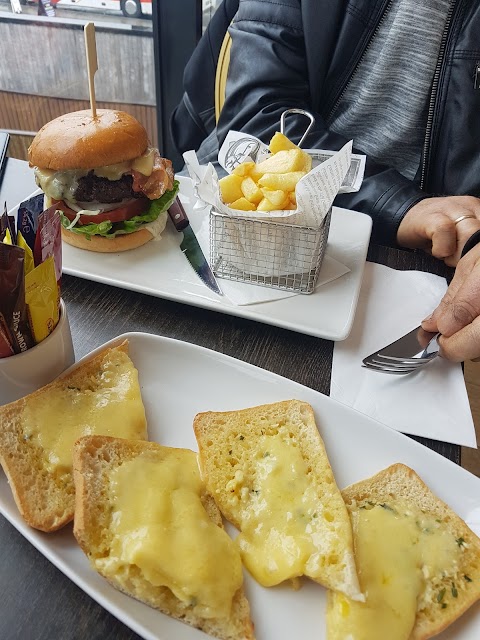 The Captain's Table Restaurant at The Dunbrody Famine Ship