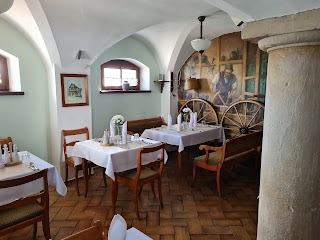 Zagroda Kołodzieja - Restauracja i Hotel