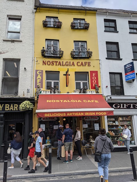 NOSTALGIA CAFE