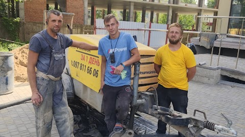 Бригади Стяжко - стяжка підлоги, штукатурка стін, промислові підлоги.