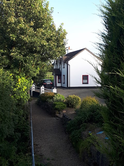 Riverbank Cottages