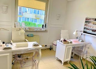 Studio Piękne Dłonie Joanna Żak - manicure, pedicure, hybrydy, stylizacja i przedłużanie rzęs Olsztyn