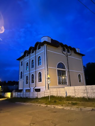 Монастир отців Салезіян, храм Пресвятої Богородиці Помічниці Християн, УГКЦ