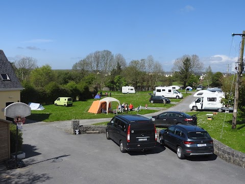 Corofin Village Hostel & Camping