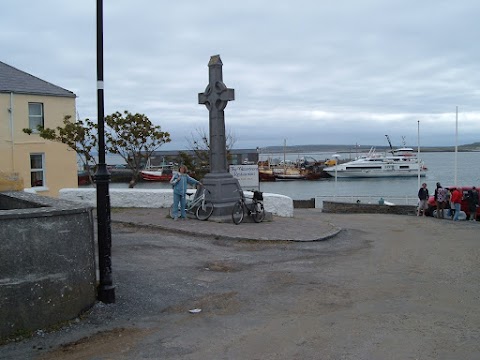 Inishmore Ferry Station (Aran Islands).