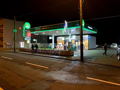 Top Oil Service Station Teeling Street