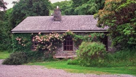 Lakefield House