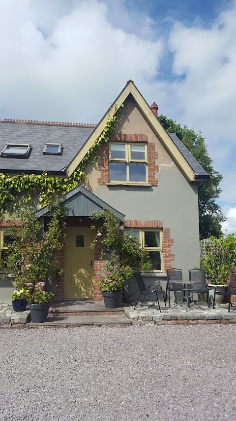 Courtyard Cottages