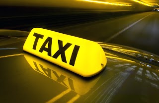 Taxi Oleśnica - Taksówka numer 16 Henryk