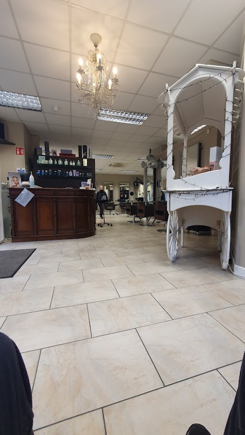 Jessies Hair & Beauty *BANTRY SALON*