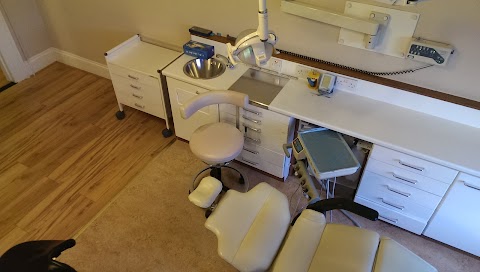 Castle Street Dental , Padraig O'Reachtagain, Dentist