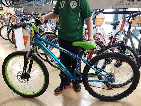 Halfords - Tralee