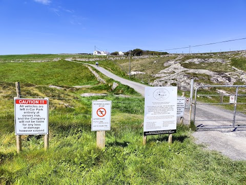 Parking for Dunlough Fort (Castle)