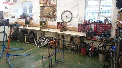 An Mheitheal Rothar: Bike Shop @ University of Galway