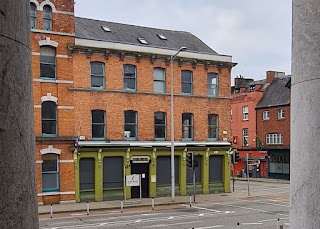 Chambers Bar