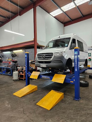 First Class Automotive - Automotive workshop