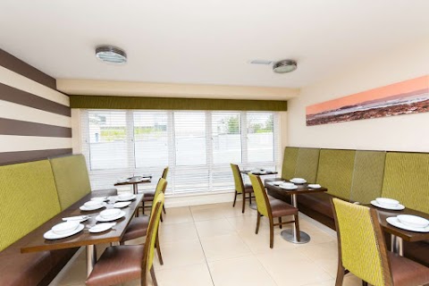 Strandhill Lodge & Suites