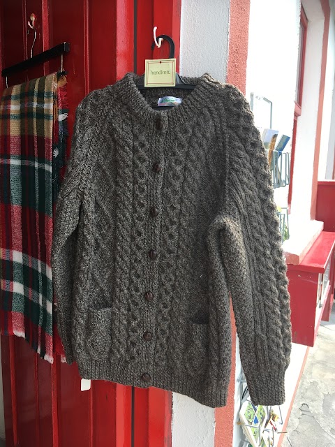 An Púcán Aran Sweaters