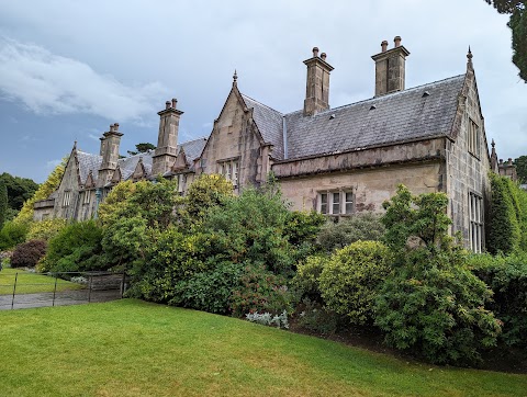 Muckross House