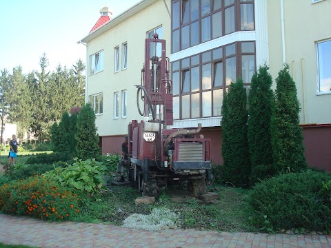 Буріння свердловини на воду Вінниця