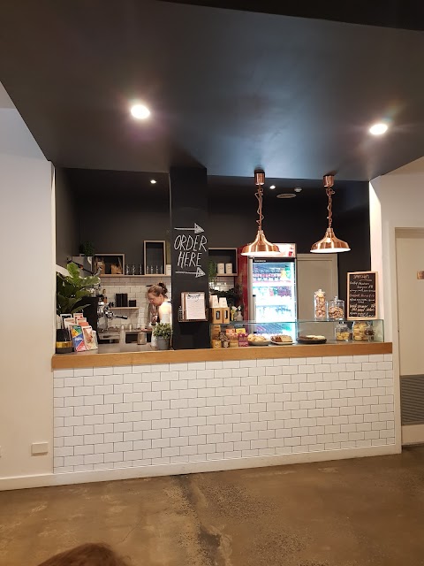 Kardinia Outlet Cafe Bell Post Hill