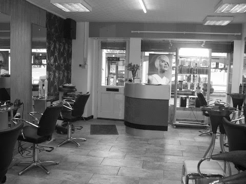 In Trim Hair salon