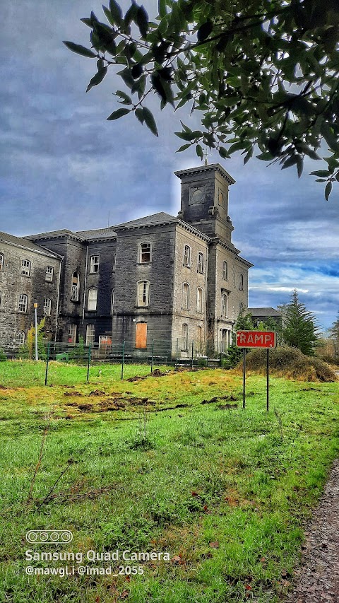 Ennis Day Hospital