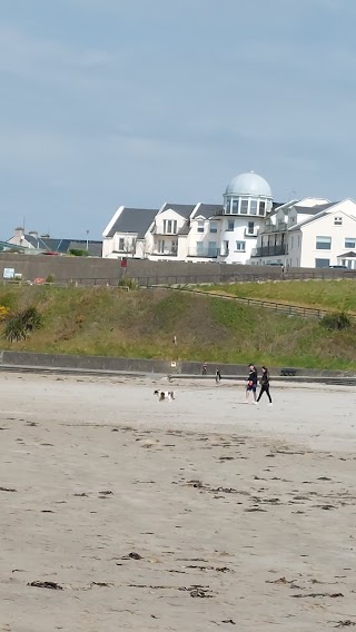 Free car parking behind Enniscrone Beach