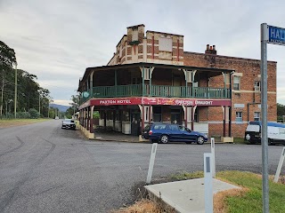 Paxton Pub