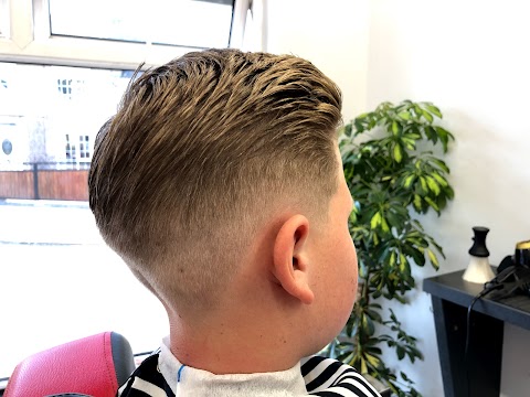 Ali's Barber