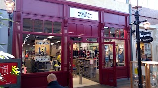 UMBRO OUTLET