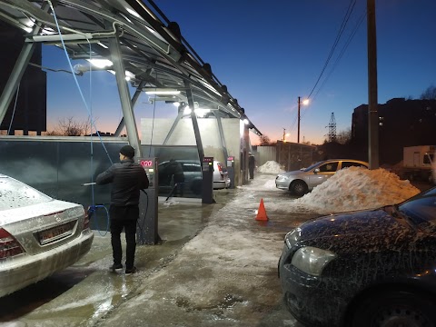 Автомийка Fresh CARWASH