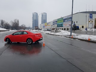 Автошкола "Twist" на Позняках