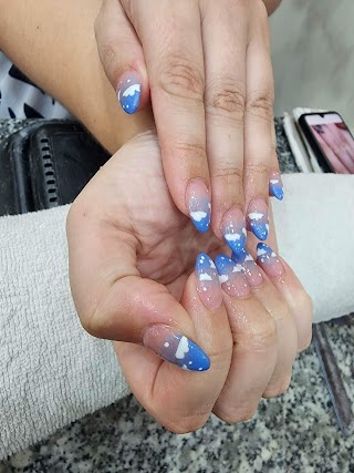 Violet Nails Waxing