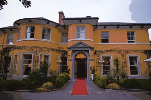 Cork's Vienna Woods Hotel and Holiday Homes