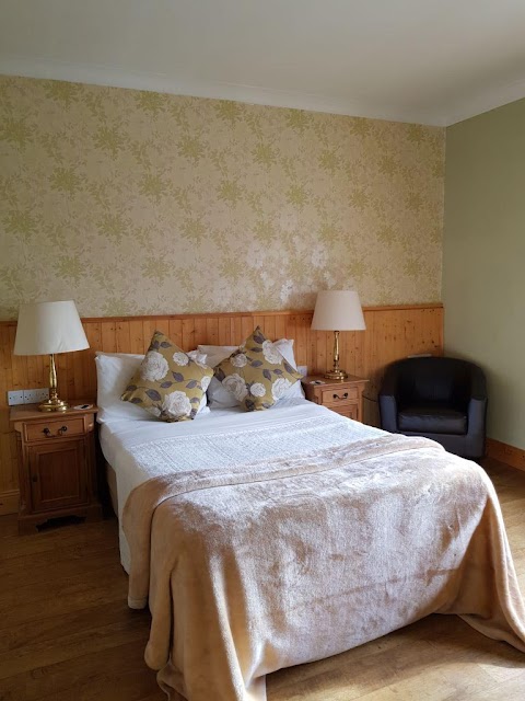 The Old Bank Bed and Breakfast Bruff ( Book direct and Save